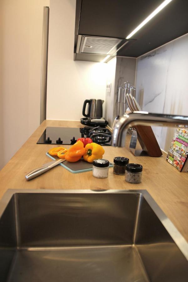 New Cozy Chic Apt-Ryfete Luxury Living 卡拉塔斯 外观 照片