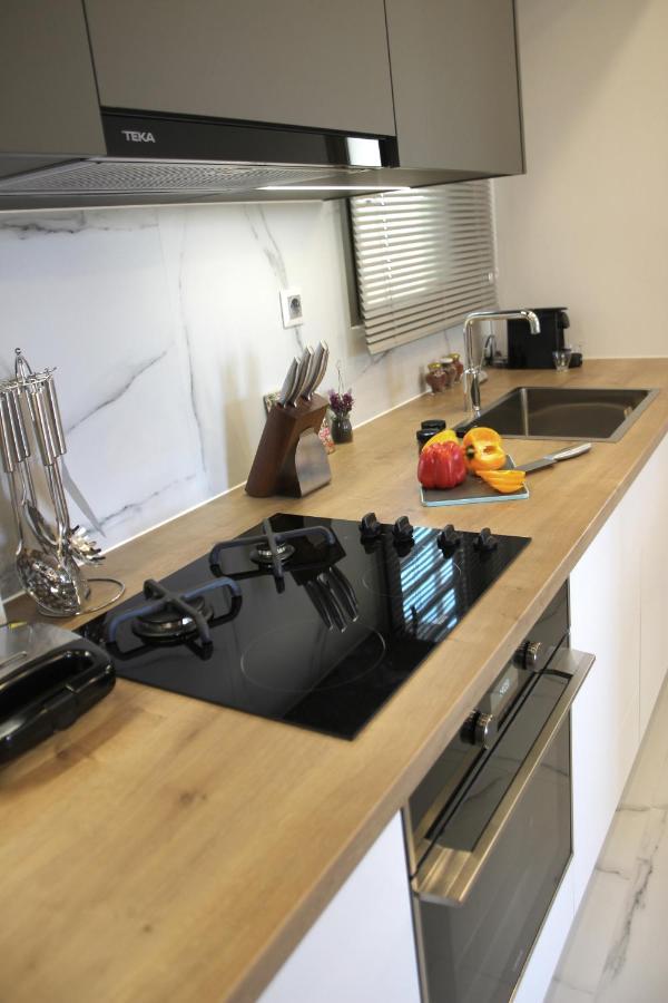 New Cozy Chic Apt-Ryfete Luxury Living 卡拉塔斯 外观 照片